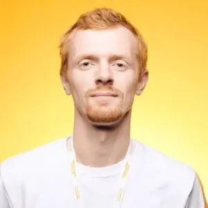 Рыжий М